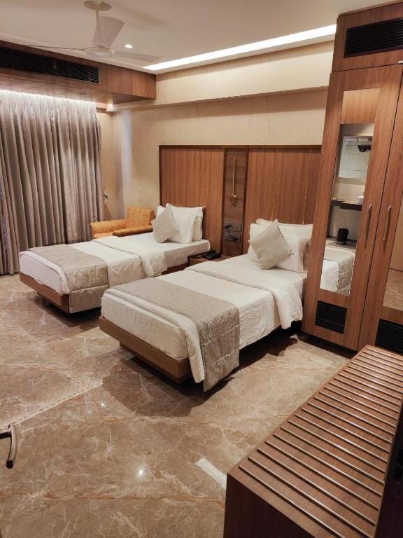 Hotel Archana Residency Mumbai Exterior photo