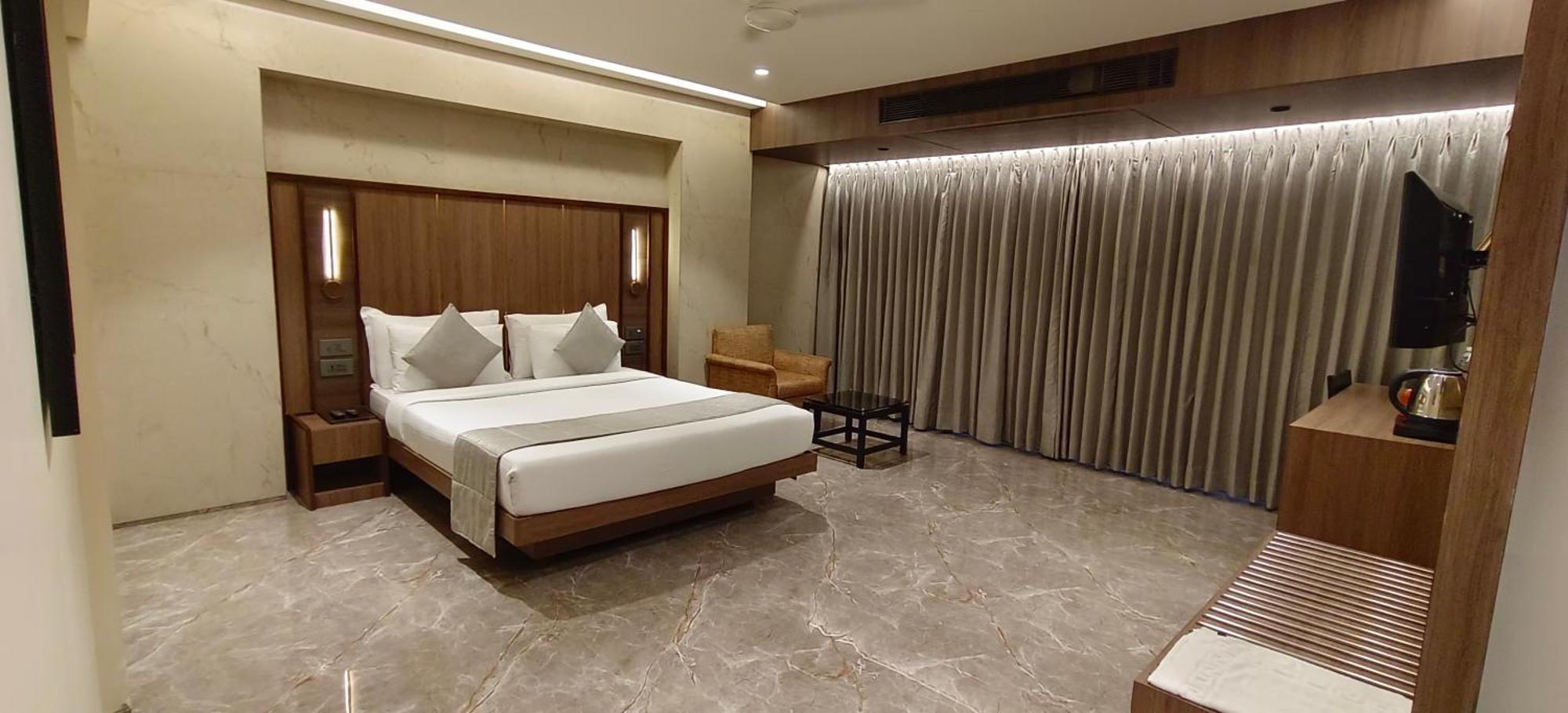 Hotel Archana Residency Mumbai Exterior photo