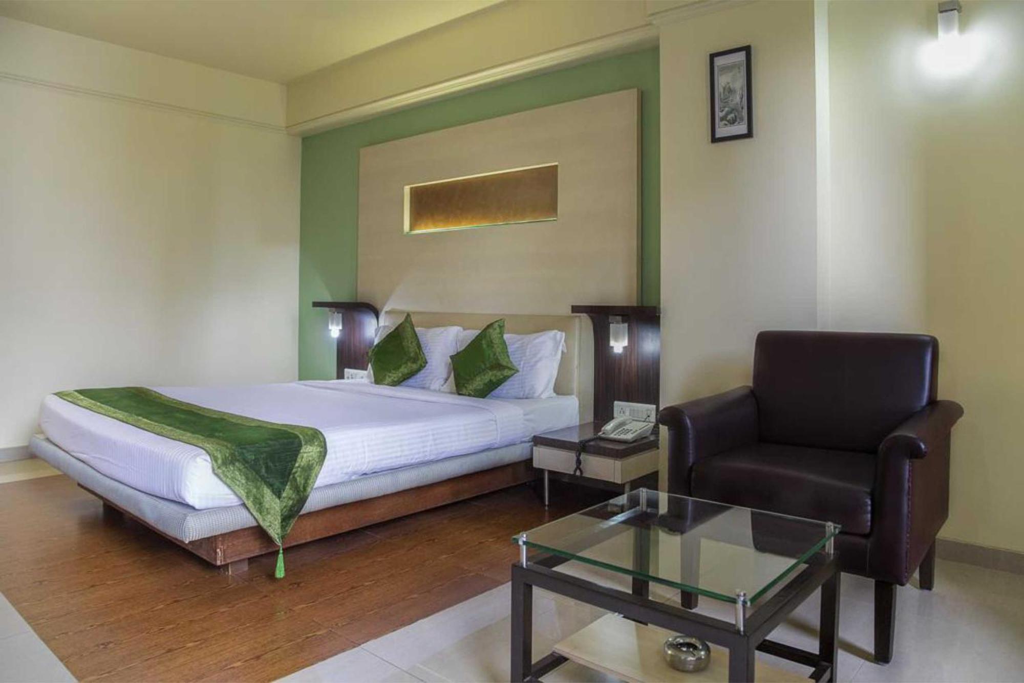 Hotel Archana Residency Mumbai Exterior photo